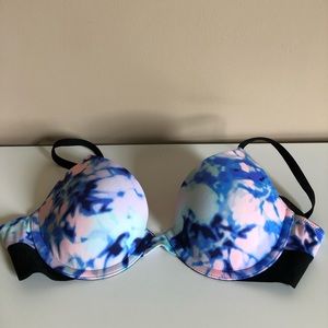 Pink by Victoria’s Secret bra
